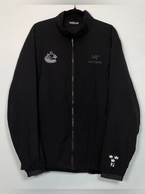 Arc'teryx Black Lightweight Full-Zip Jacket with Vancouver Canucks Logo